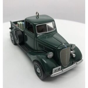 1998 Hallmark Keepsake Ornament 1937 Green Ford V-8 Truck All-American‎ Trucks